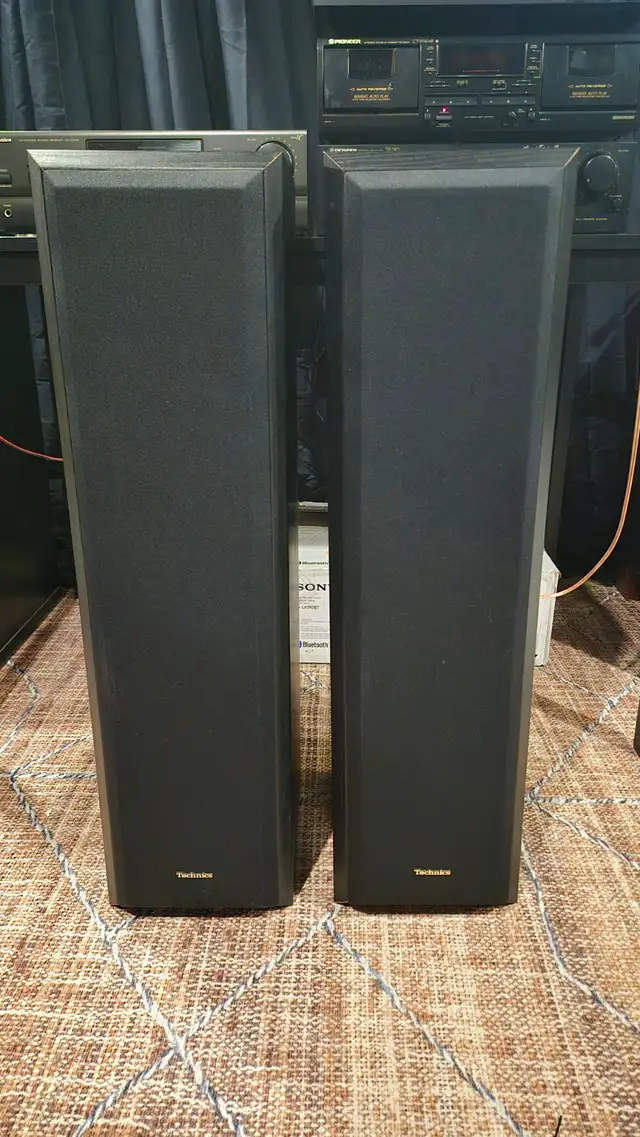 Technics SB-T100 Floor Speakers - IN GREAT CONDITION in Speakers in Oakville / Halton Region - Image 5