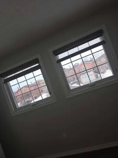 *Spacious, Clean Room with abundant Sunlight. *Home- like Friendly Environment . *All Utilities incl...