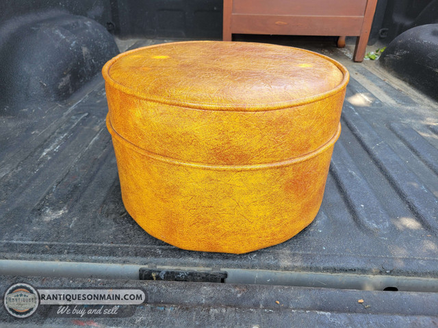 Vintage MCM Footstool in Arts & Collectibles in Owen Sound