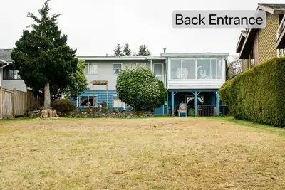 Bright ground level 2br + den/office near BCIT/Central Park Renovated in 2023, this bright ground-fl...