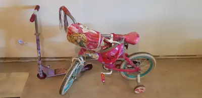 Girls bicycle with trainer wheels scoter, helmet, arm and knee pads