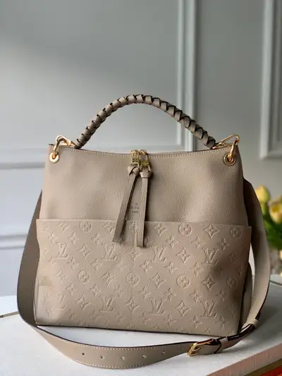 Louis Vuitton Maida Hobo bag - Brand New, View more