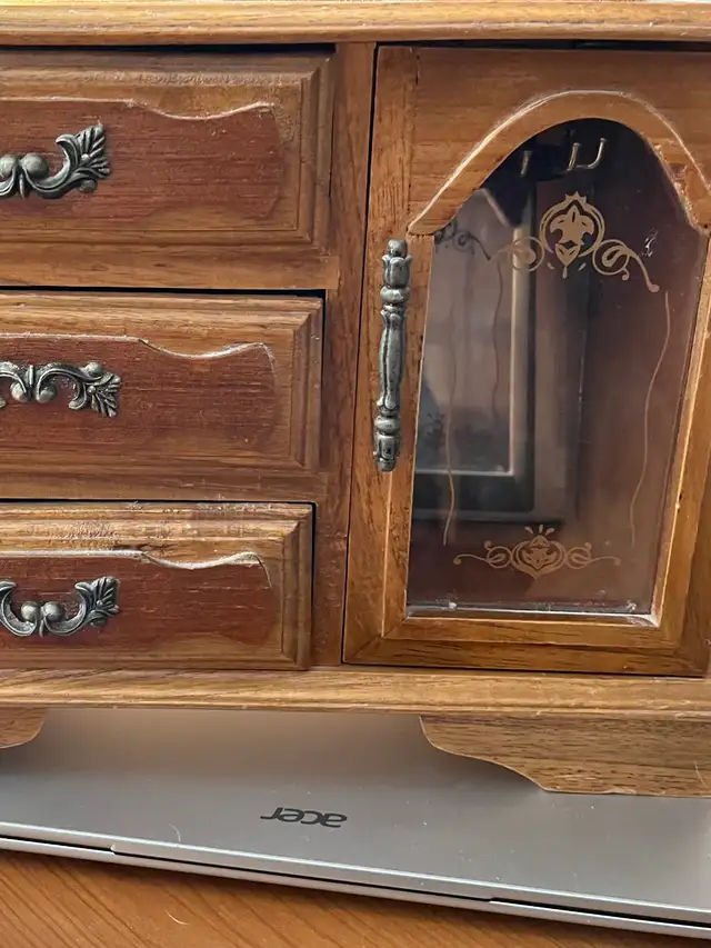 vintage wooden jewelry box with a glass door and drawers. in Arts & Collectibles in City of Toronto - Image 3