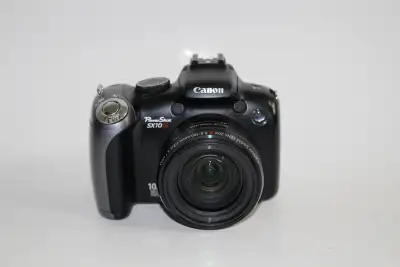 **Canon PowerShot SX10 IS Digital Camera, Like New Condition**, View more