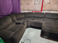 Section couch with chase lounge 