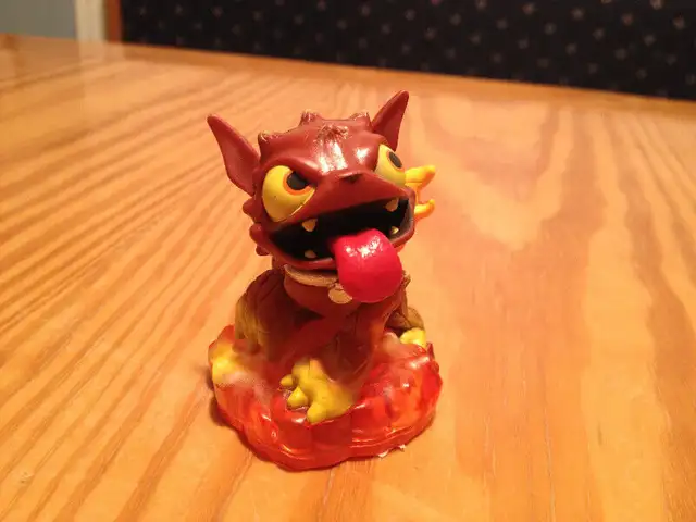 Series 2 - Skylanders Giants figures in Nintendo DS in Markham / York Region - Image 4