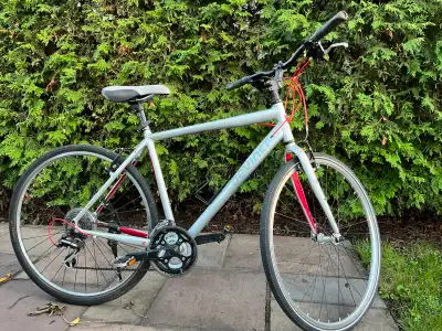Vélo Devinci St-Tropez à vendre, View more