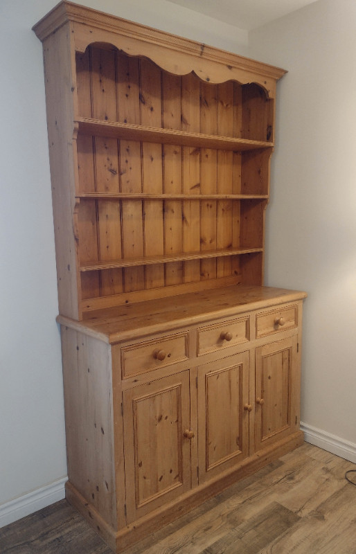 Solid wood hutch - craftsman made waxed pine in Hutches & Display Cabinets in Fredericton - Image 2