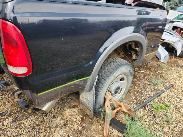 Parting out  Escape, Golf R, Traverse, Explorer, Ram, F350,TT, R in Auto Body Parts in Edmonton - Image 5