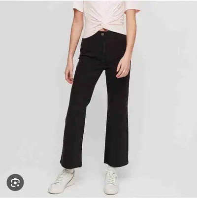 Aritzia Lezzie Pants / Jeans, View more