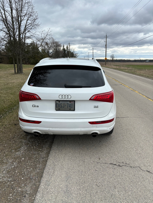 2010 Audi q5 in Cars & Trucks in Hamilton - Image 2