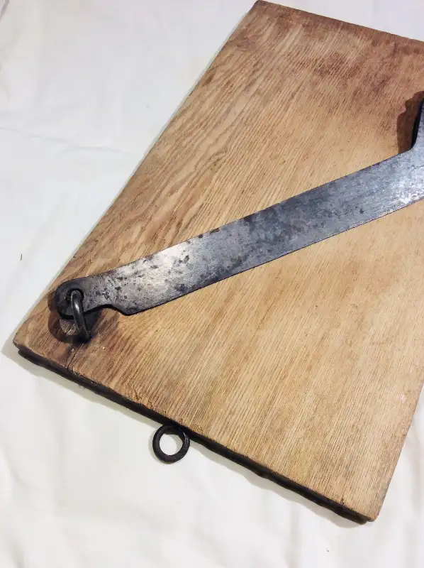 Hachoir antique de tabac. Antiquité. in Arts & Collectibles in Longueuil / South Shore - Image 4