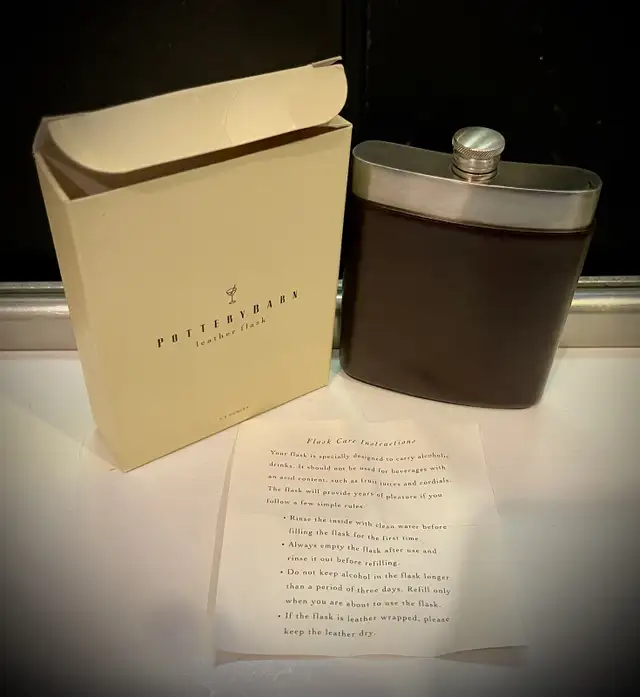 Pottery Barn Leather Flask and Pottery Barn Leather Shot Glasses in Kitchen & Dining Wares in Kitchener / Waterloo - Image 5
