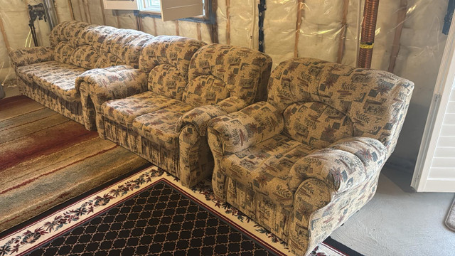 Sofa set in Couches & Futons in Cambridge