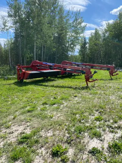 2021 NH 313 discbine 13’ cut. New blades and all oils changed. Field ready. Have 2 available. May ta...
