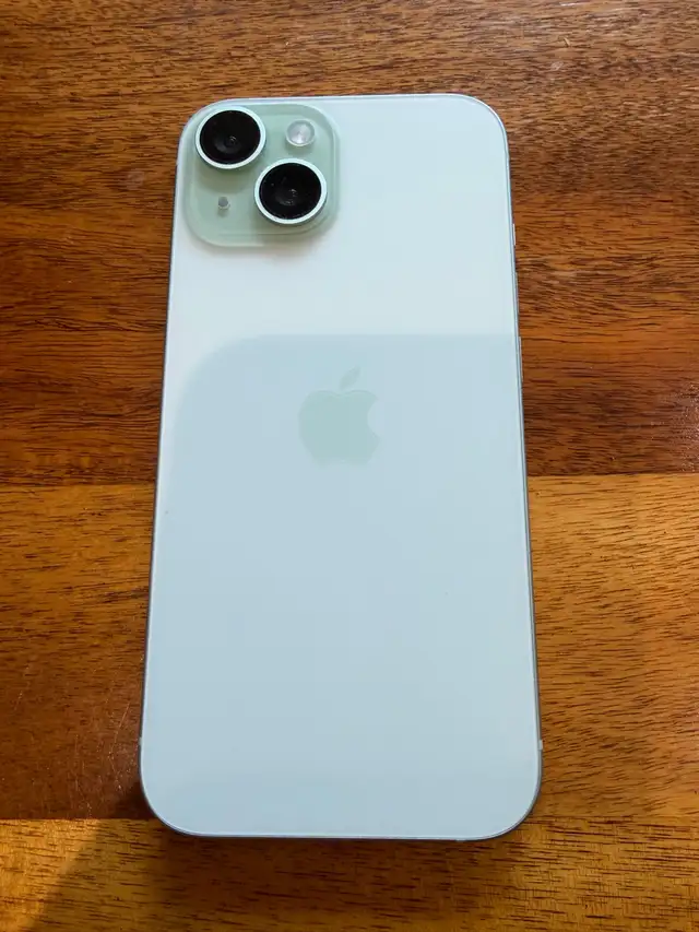 Apple iPhone 15 (Green) [128GB] - Unlocked - Great Conditio