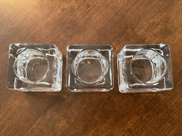 3 Heavy Clear Glass "Ice Cube" Candle Holders - Orrefors Style dans Décoration intérieure et accessoires  à Ouest de l’Île - Image 2