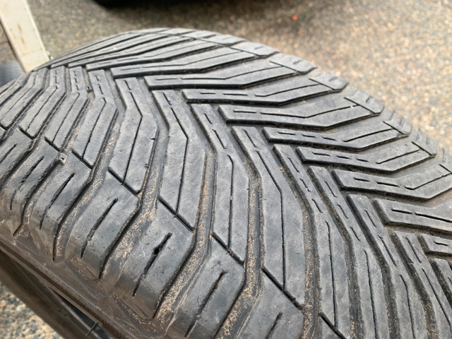 1 x single 245/55/19 M+S Michelin Cross Climate 2 with 40% tread in Tires & Rims in Delta/Surrey/Langley - Image 4
