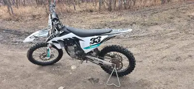Original owner 2020 KTM 450sxf for sale. Meticulously maintained and well taken care of. Only 64 hou...
