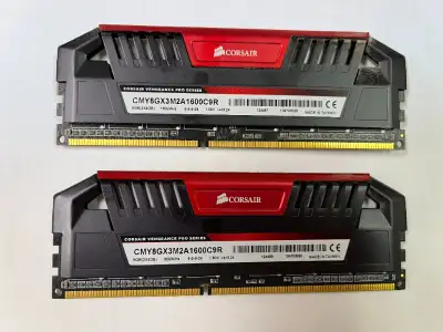 Corsair Vengeance Pro Series CMY8GX3M2A1600C9R - RAM MEMORY, View more