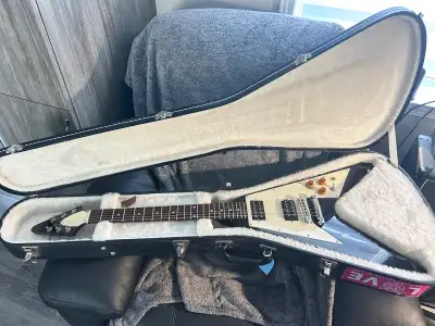 2008 gibson flying v 67 reissue ebony, View more