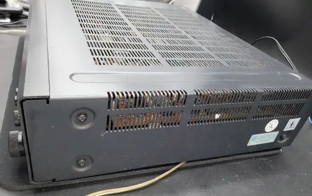 NAD 7100 Monitor Series Two Channel Stereo Receiver TESTED Read in General Electronics in Markham / York Region - Image 5