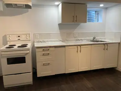 Bright, open-concept basement apartment, centrally located near Mavis & Burnhamthorpe. Close to Hwy...
