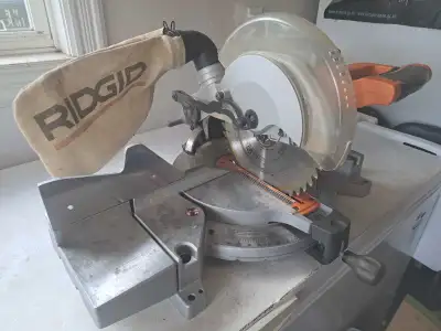 RIDGID 10" miter saw in good working condition. Used, dusty shop condition but solid and ready to wo...