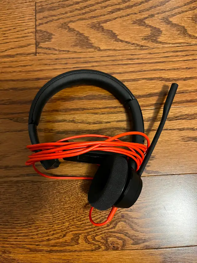Brand-new Plantronics Poly Blackwire 3310 USB-C Headset in Speakers, Headsets & Mics in Markham / York Region - Image 3