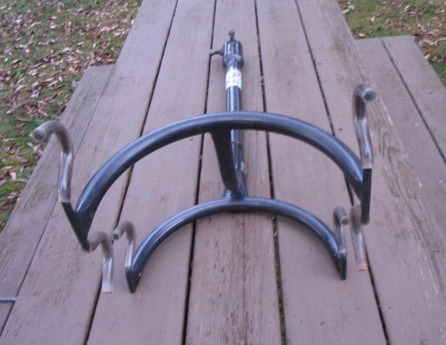 Bike Rack in Road in Belleville - Image 3