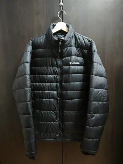 Columbia lightweight Puffer Down Jacket - MENS Medium, View more