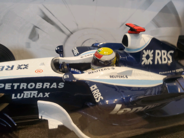 1:18 Diecast Hot Wheels Williams Toyota F1 FW29 Nico Rosberg #16 in Arts & Collectibles in Kawartha Lakes - Image 6