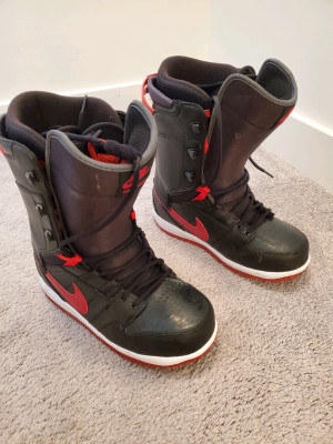 Nike Snowboard Boots | Buy or Sell Used Snowboard Equipment in Canada |  Kijiji Classifieds