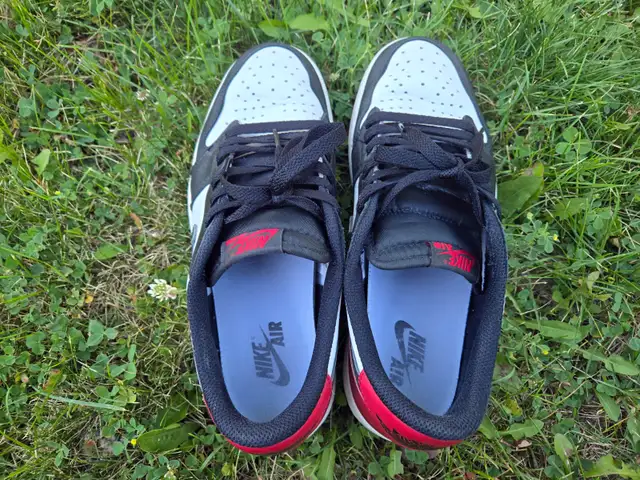 nike air jordan 1 retro low og black toe 2023 size 8.5 in Men's Shoes in Markham / York Region - Image 7