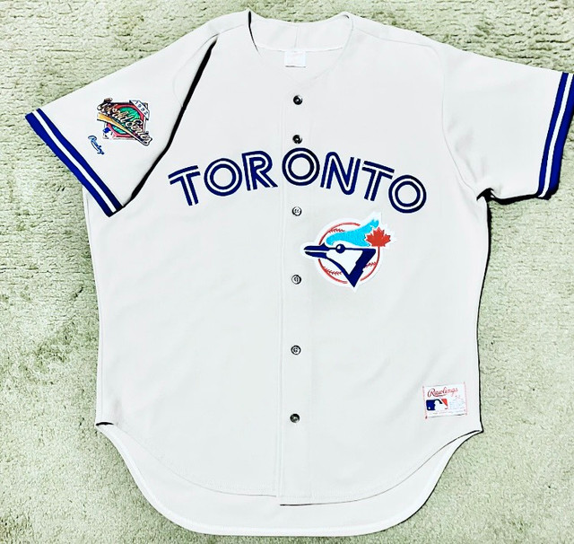 Size 52 Rawlings Authentic 1992 WS Alomar Blue Jays Jersey in Arts & Collectibles in City of Toronto - Image 2