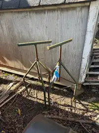 2 VEHICLE/WOOD WORKING STANDS