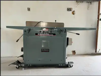 King Canada 8" Industrial Jointer with Spiral Cutterhead, View more