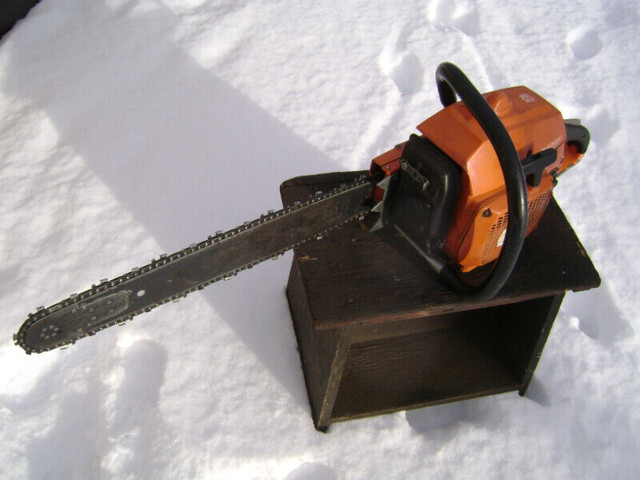 Husqvarna 380cd chainsaw saw in Power Tools in Penticton - Image 2
