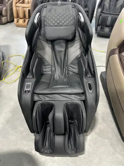 Experience deep full-body massage with advanced heat therapy and multiple auto programs designed for...