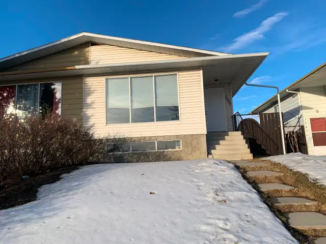 Dover 2 bedroom Sunny south facing