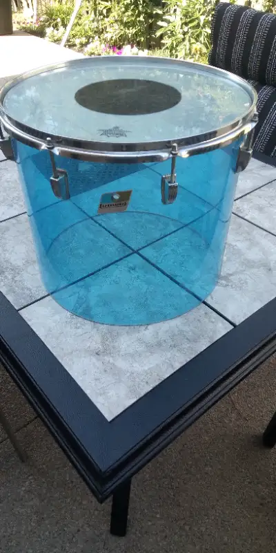 Ludwig 16x14 Vistalite blue concert tom drum, View more
