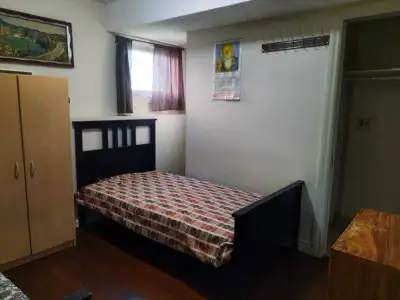 Single room for rent in all girl basement near Gurdwara