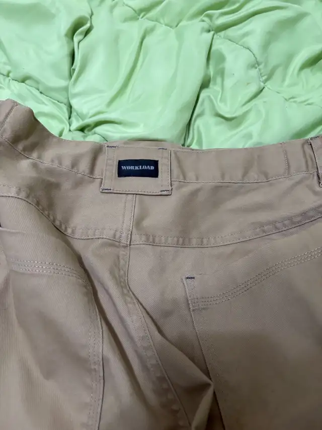 Men’s 40x32 workload pants for sale in awesome condition62863729841410121