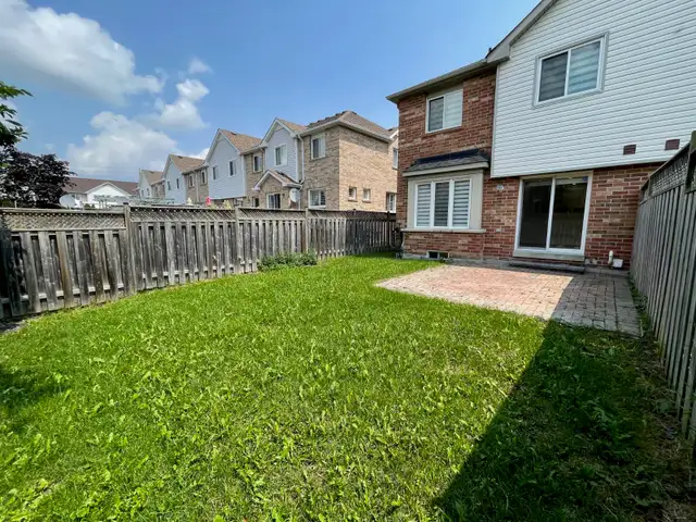 Renovated 3 Bedroom Townhouse for Rent in Mississauga $3200 in Long Term Rentals in Mississauga / Peel Region - Image 8