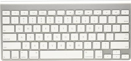 Apple Wireless Keyboard with Bluetooth  Silver in iPad & Tablet Accessories in City of Toronto