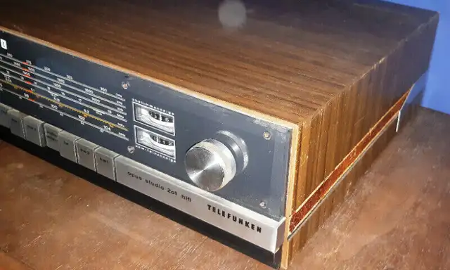Telefunken Opus Studio 201 AMFM Stereo Receiver cassette speaker in Stereo Systems & Home Theatre in St. Catharines - Image 10