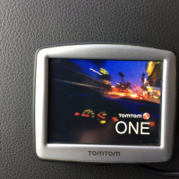 TomTom ONE Model N14644 Portable GPS Vehicle Navigator US/Canada