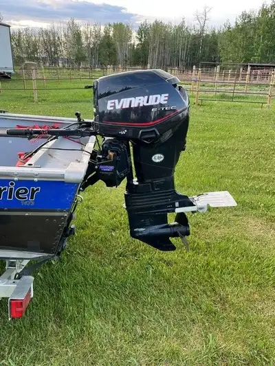 Low hours @ 188, 20" long shaft, electric start, gas assist tilt. Comes with fuel tank / hose. Video...