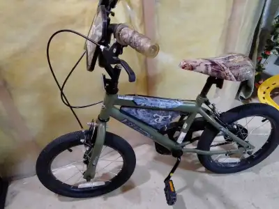 Realtree 16-inch Bike, View more