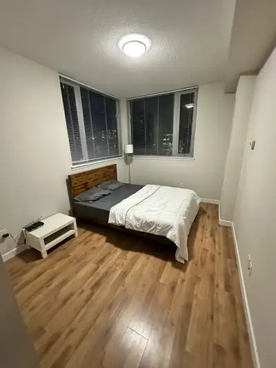 Furnished Condo Townhouse – Prime Location! Don Mills, North York Available from December 1st, 2025...